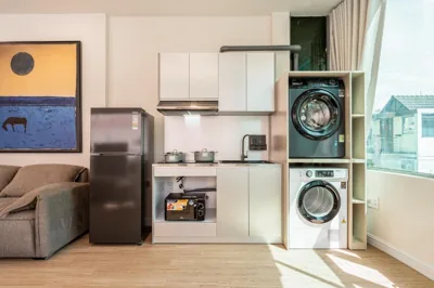 Home by CR Concept in Center City – Foto’s 9